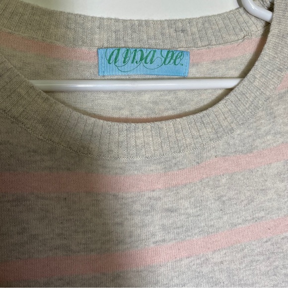 Top - Picture 4 of 7